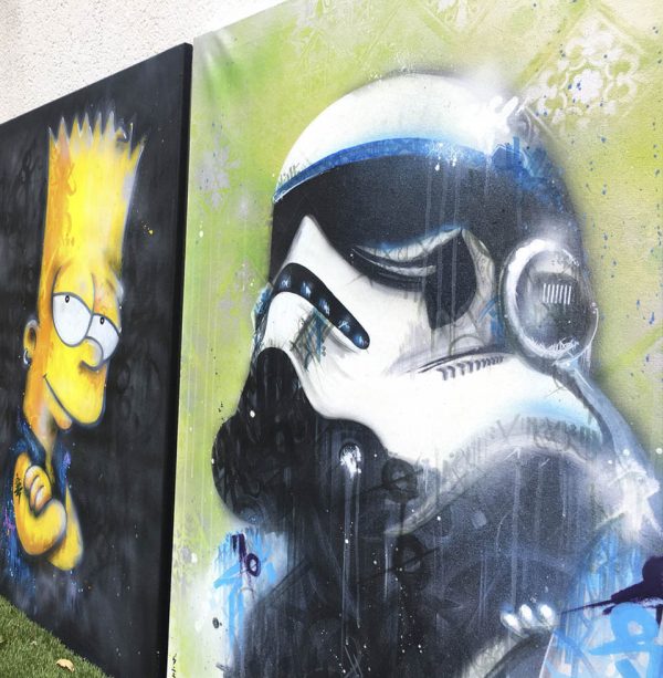 Los Storm Trooper son parte de nuestra iconografía Pop, y por ello Danieru San los pintó sobre Lienzo. Disponible en nuestro shopping.