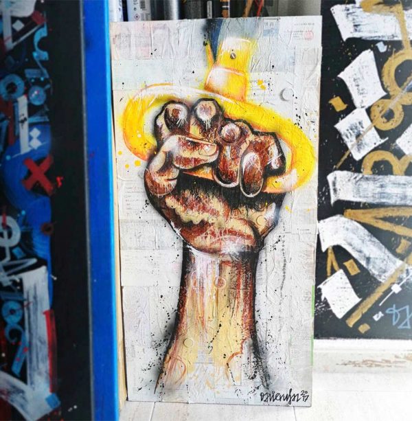 La Resistencia es nuestra representación artística de la rutina de los que con el puño en alto van en metro o autobús al trabajo.